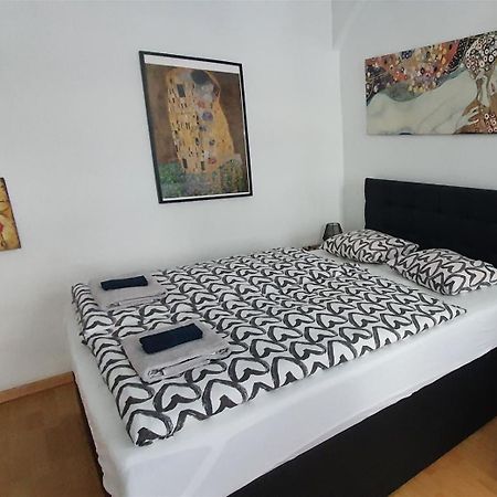 Msq Diana Vienna - 10 Min From City Center - Free Coffee And Tea - High Speed Internet Exterior foto